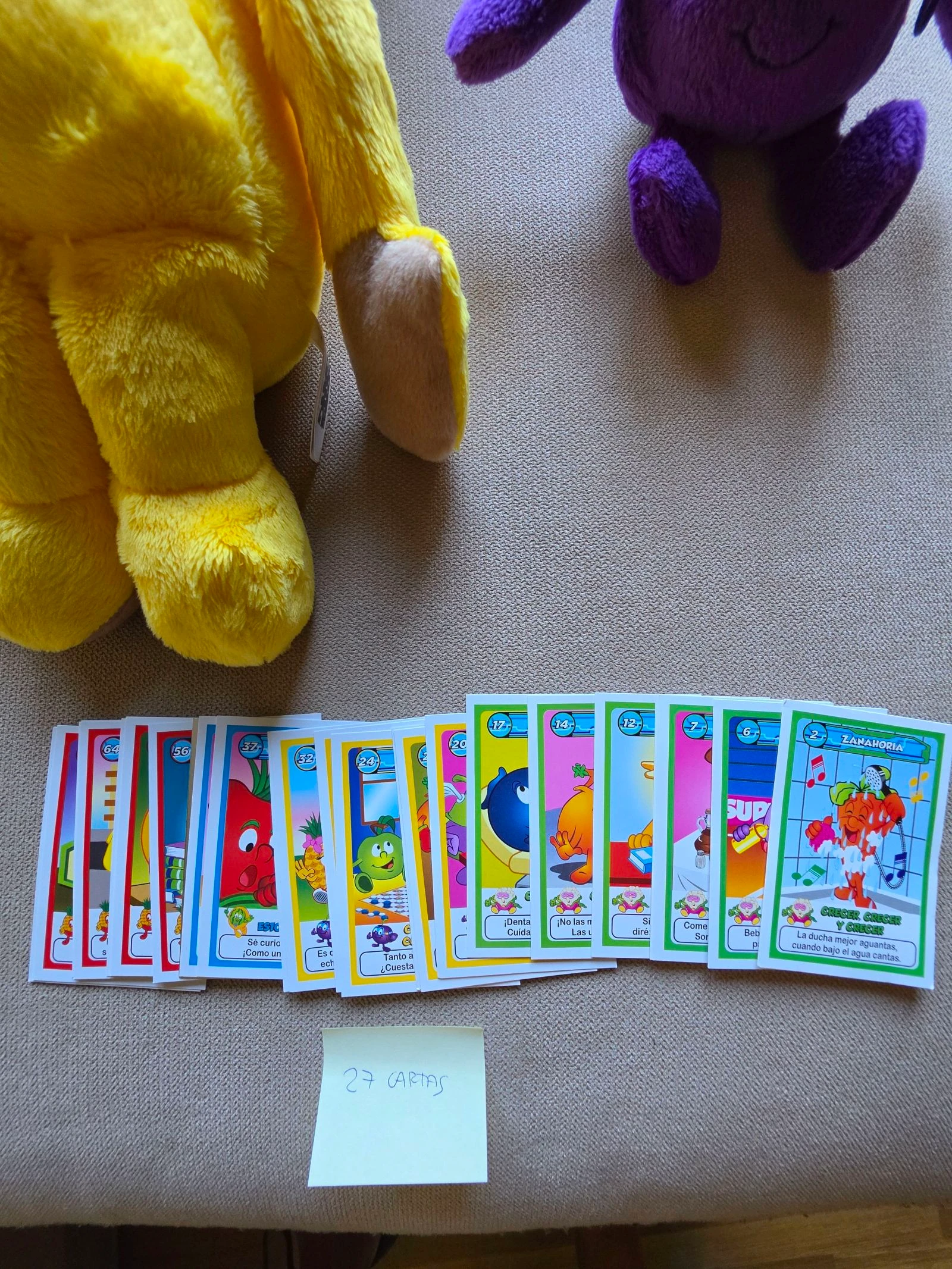 Lote Lote Supersalutend: 9 Pluche, 3 AlbumKaarten en Stickers – photo 11